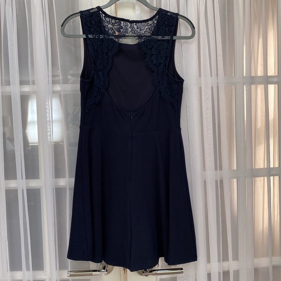 Lulu’s Dress size M - Picture 2 of 5